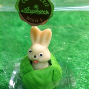 Marzipanhase in Kohl (50 Gramm)