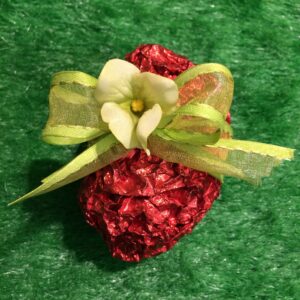 Osterei gefüllt mit Pralinen (200 Gramm)