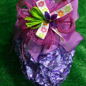 Osterei gefüllt mit Pralinen (600 Gramm)