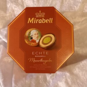 Mozartkugel im Karton (243 Gramm)